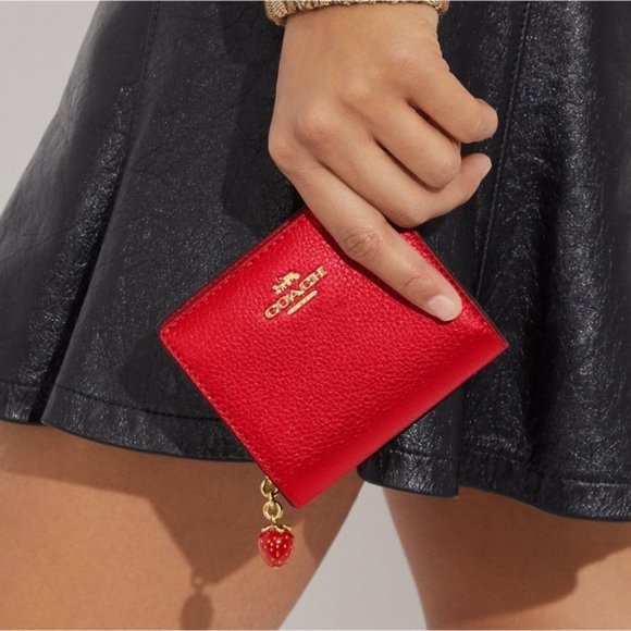 🍓 NWT Coach Snap Wallet With Strawberry - Picture 7 of 7